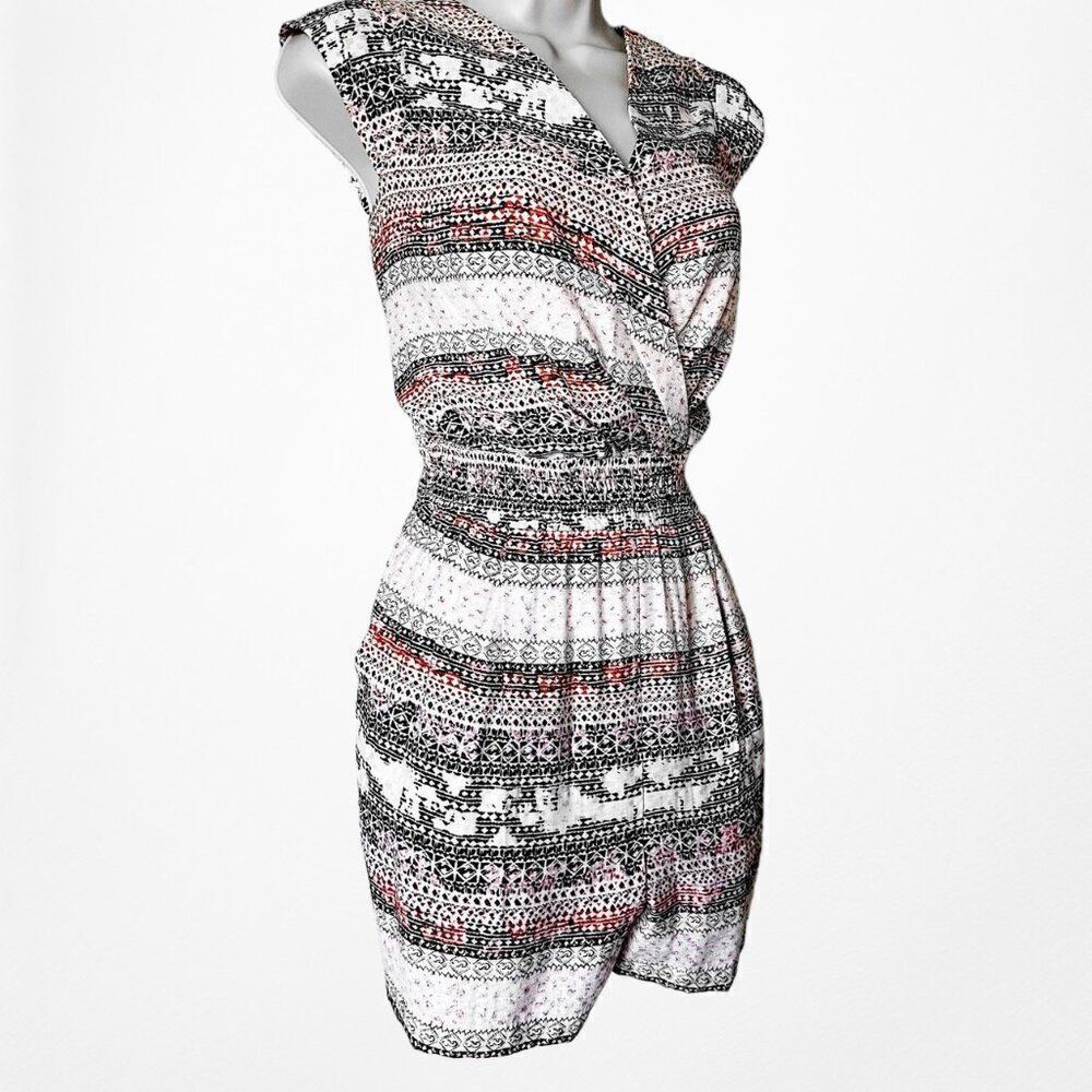 Bcbgeneration White Gray Casual V-Neck Printed St… - image 5